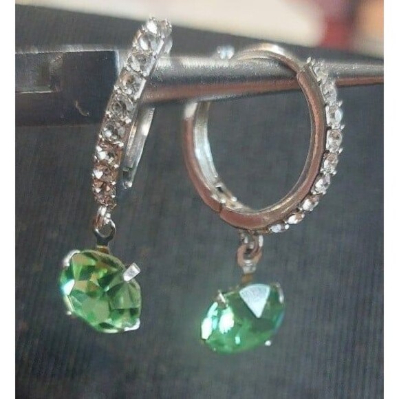 Uranium glass silvertone adjustable ring and huggie hoop earrings - Picture 6 of 12